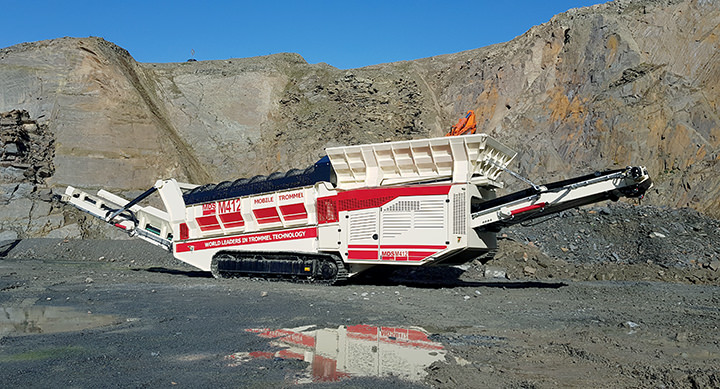 MDS 412 delivers two fractions. 300 tonnes per hour.